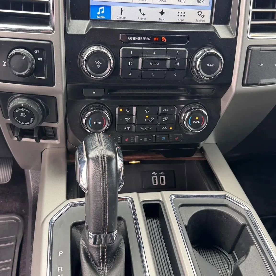 Used 2016 Ford F150 Lariat RWD image 13