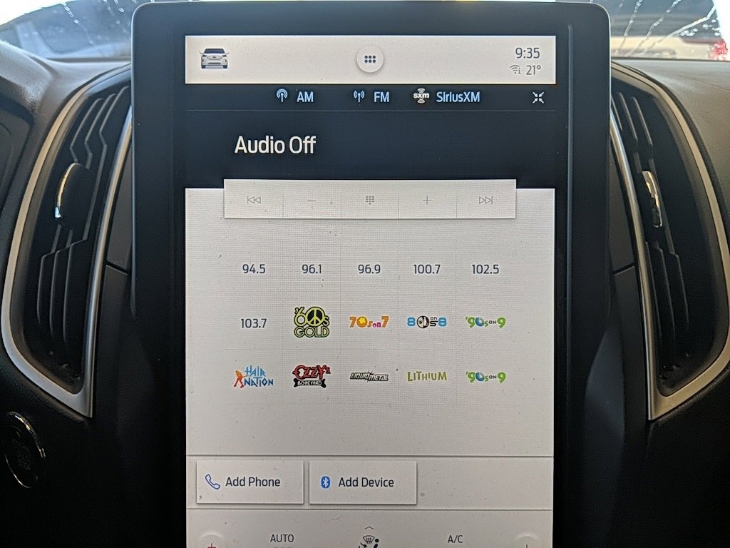 Used 2022 Ford Edge SEL image 19