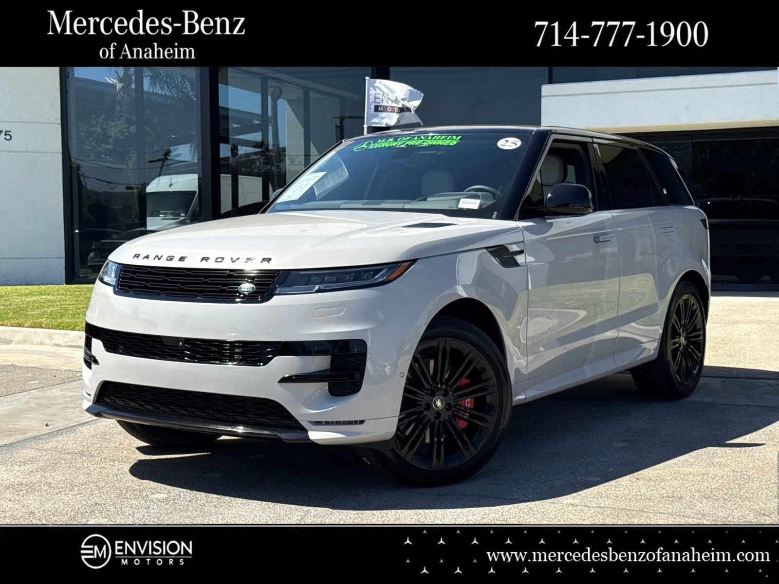 Used 2025 Land Rover Range Rover Sport Dynamic SE AWD/4WD image 1