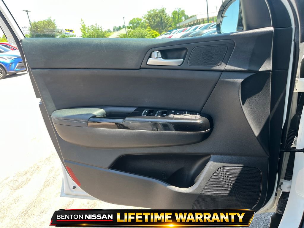 Used 2022 Kia Sportage EX FWD image 11
