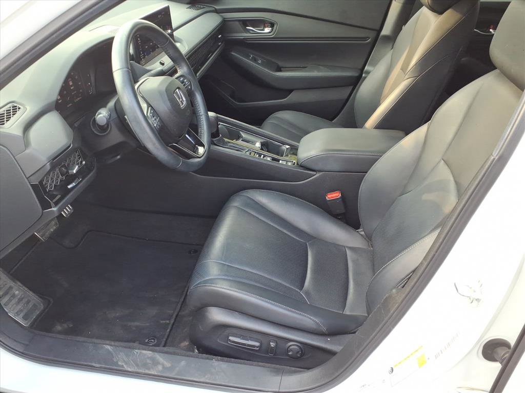 Used 2024 Honda Accord Sport image 11