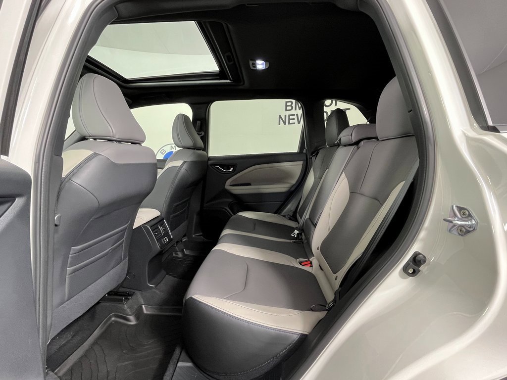 Used 2025 Subaru Forester Limited image 22