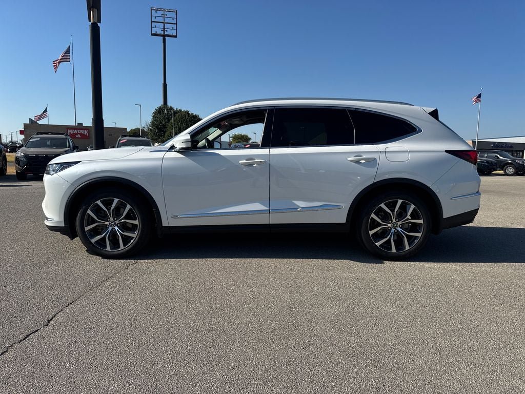 Used 2023 Acura MDX w/ Technology Package FWD image 3