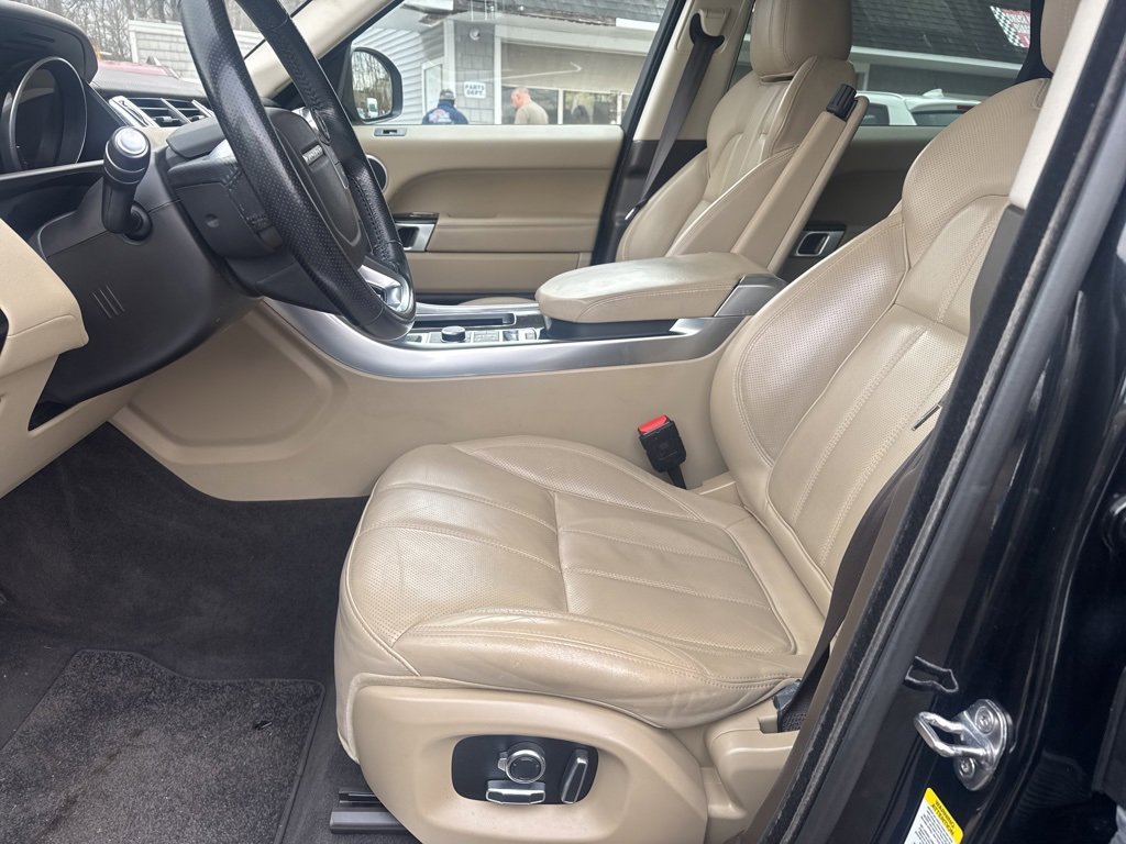 Used 2016 Land Rover Range Rover Sport HSE image 36