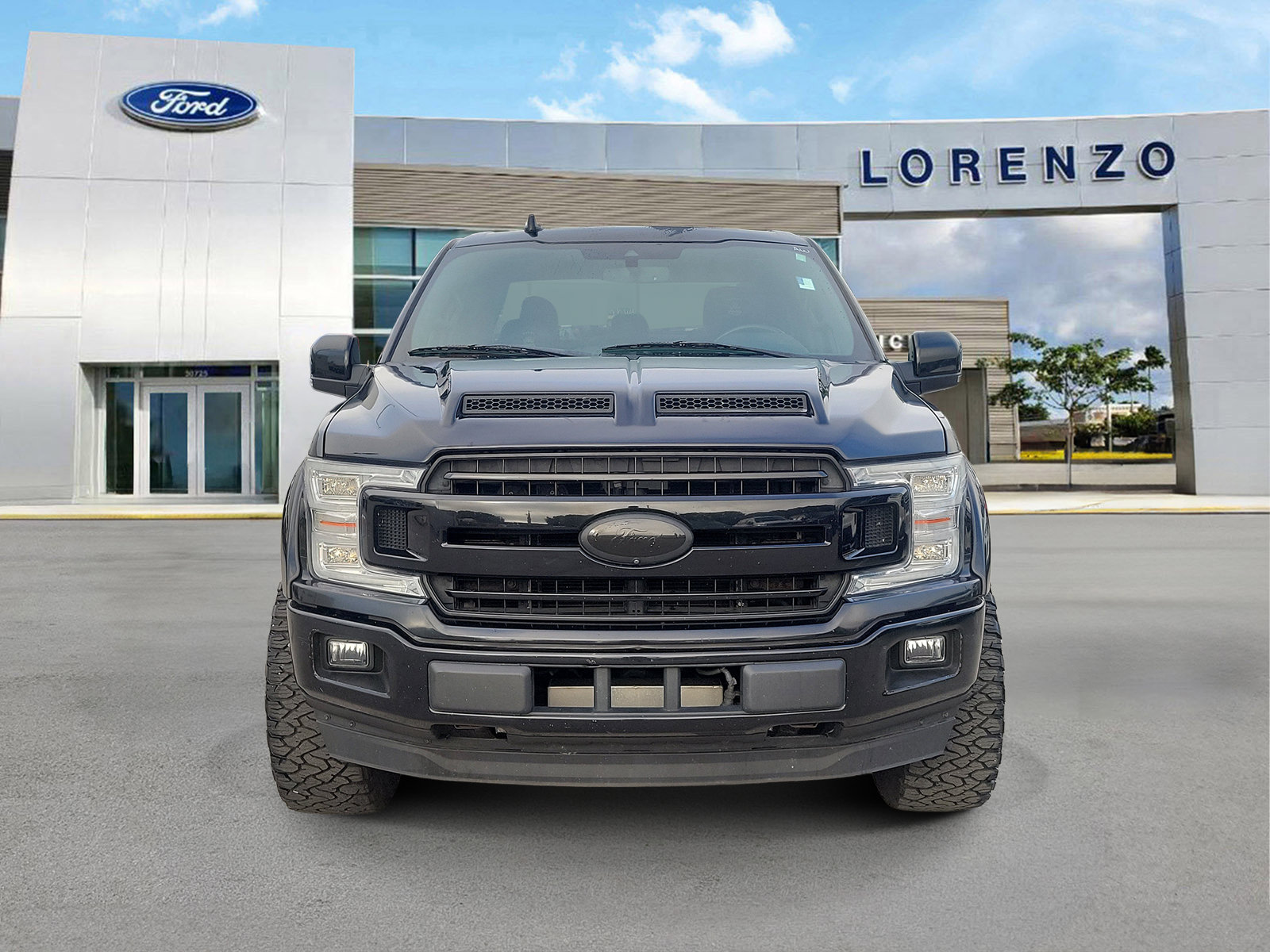 Used 2018 Ford F150 Lariat w/ Equipment Group 502A Luxury AWD/4WD image 2