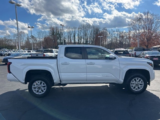 Used 2024 Toyota Tacoma SR5 image 4