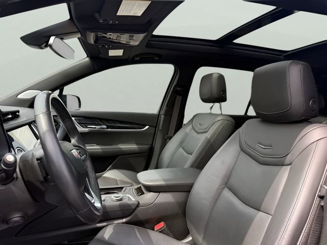 Used 2024 Cadillac XT6 Premium Luxury image 17
