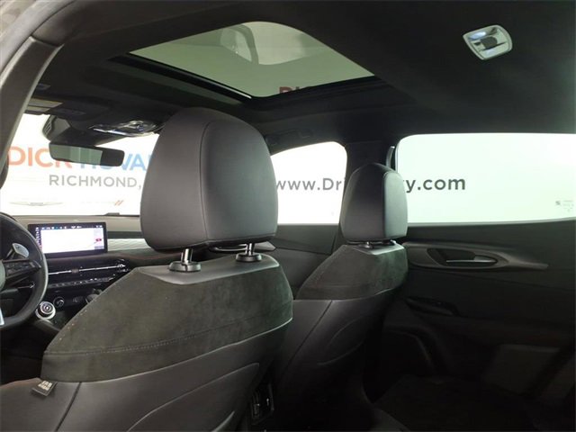 Used 2024 Alfa Romeo Tonale Veloce w/ Active Assist Package image 18