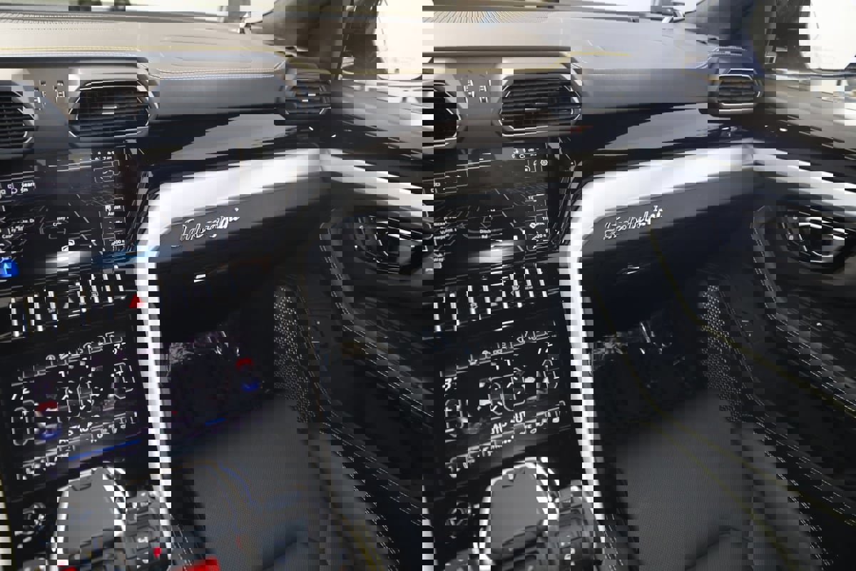 Used 2021 Lamborghini Urus image 57