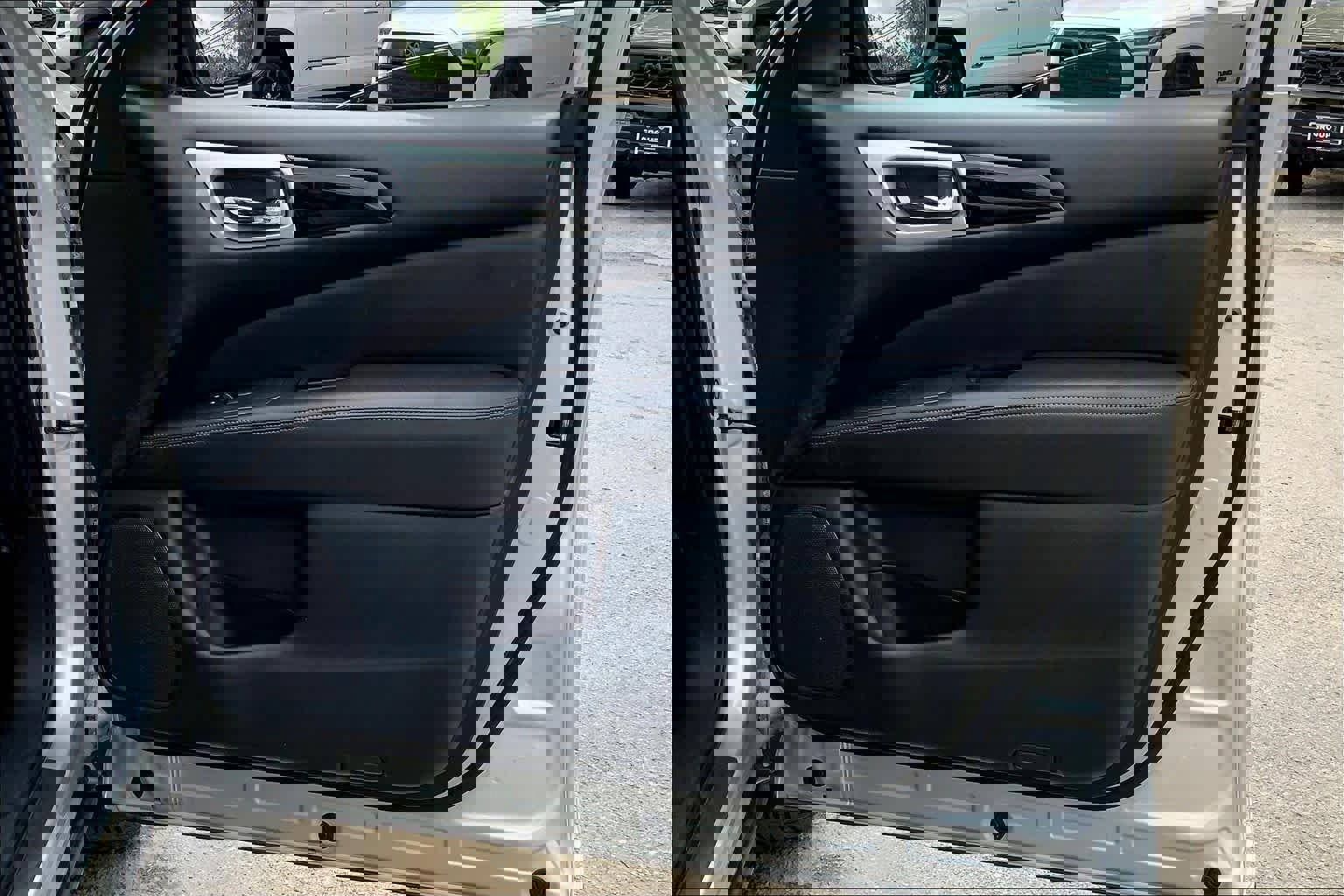 Used 2020 Nissan Pathfinder S image 20