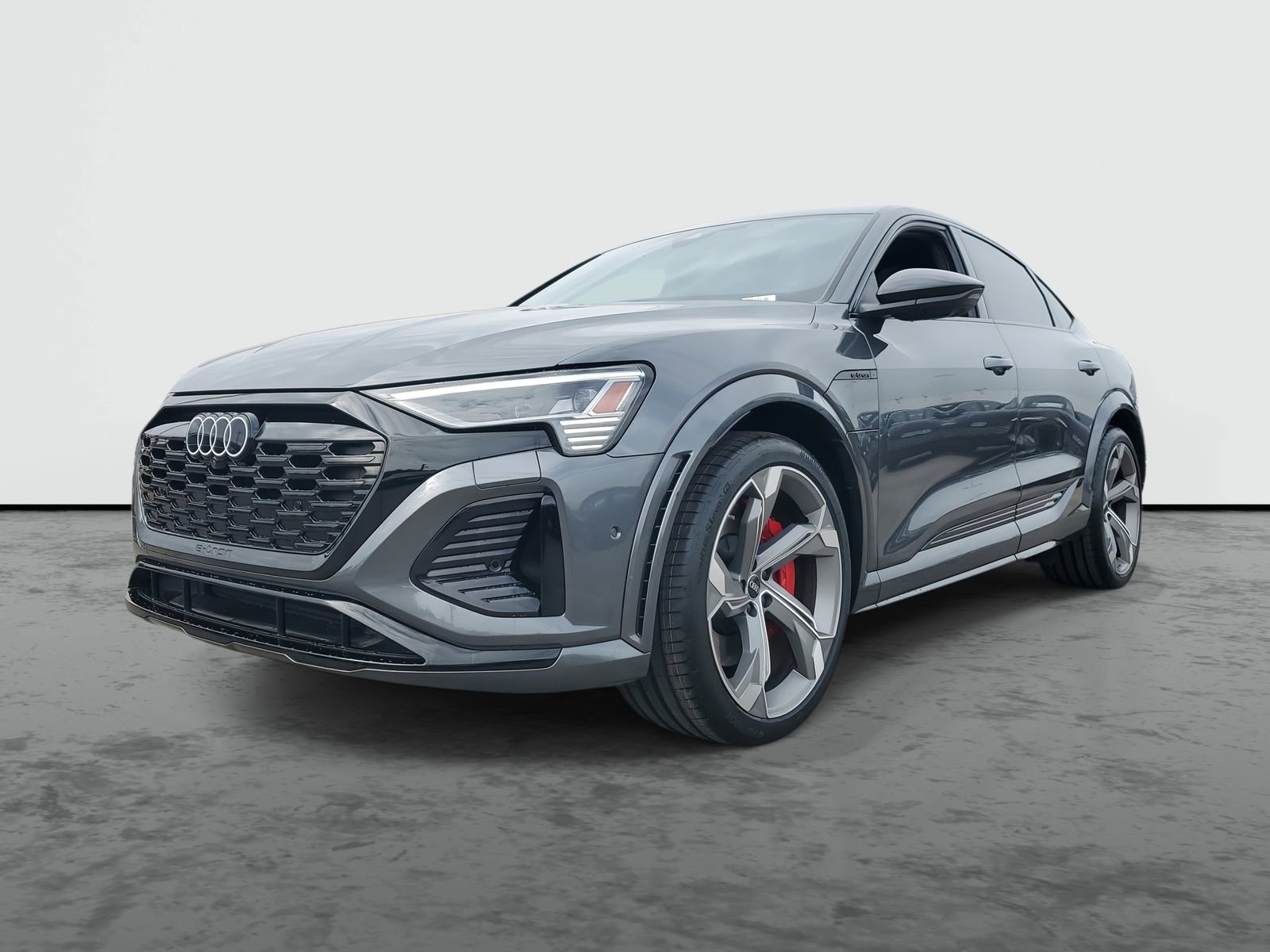 Used 2024 Audi SQ8 e-tron Prestige image 2