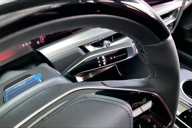 New 2027 Cadillac Lyriq V Premium AWD/4WD image 9