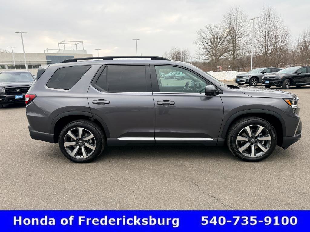 Certified 2025 Honda Pilot Elite image 7