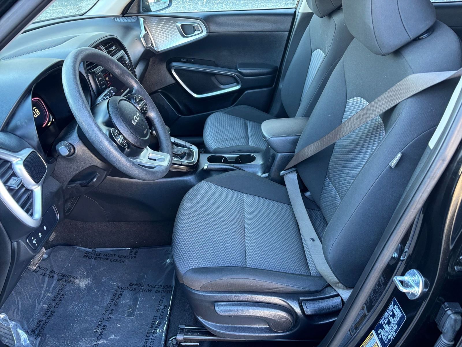 Used 2025 Kia Soul LX w/ LX Technology Package image 23