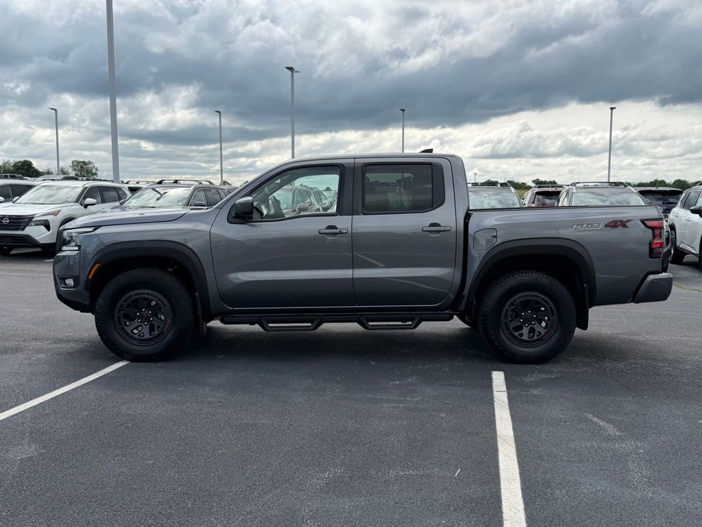 Used 2025 Nissan Frontier PRO-4X AWD/4WD image 8