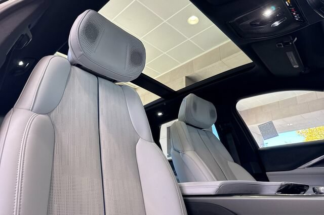 Certified 2024 Cadillac Lyriq Sport w/ LPO, Floor Liner Package AWD/4WD image 17