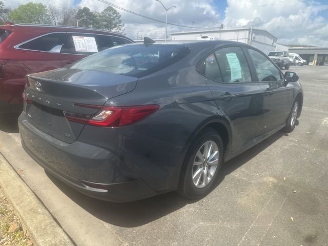 Used 2026 Toyota Camry LE w/ Convenience Package image 4