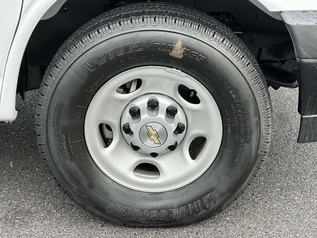 New 2025 Chevrolet Express 2500 w/ Driver Convenience Package RWD image 18