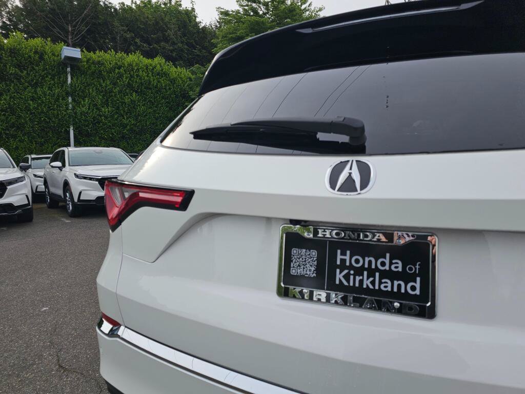 Used 2024 Acura MDX SH-AWD w/ Advance Package image 16