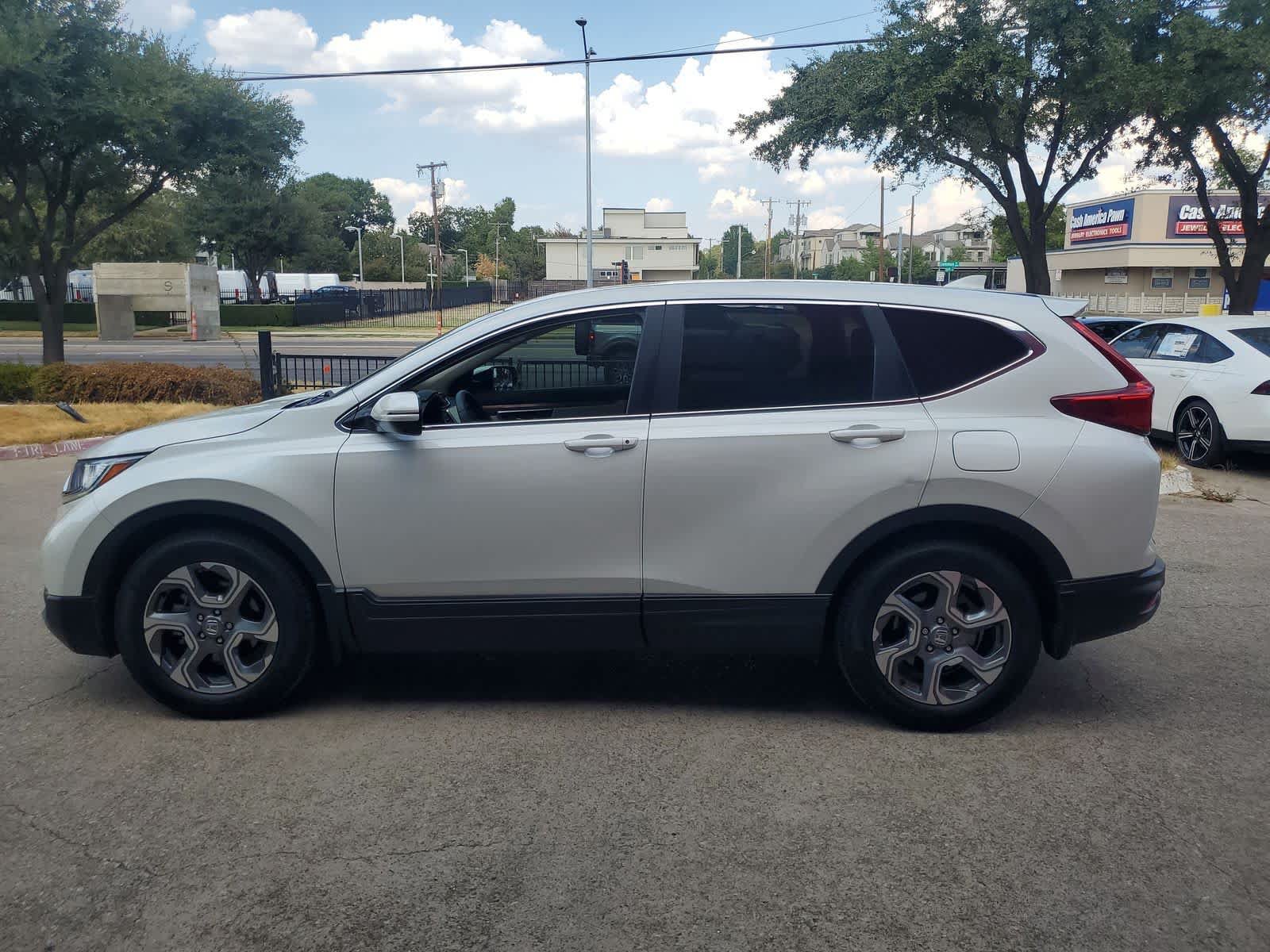 Used 2017 Honda CR-V EX image 3
