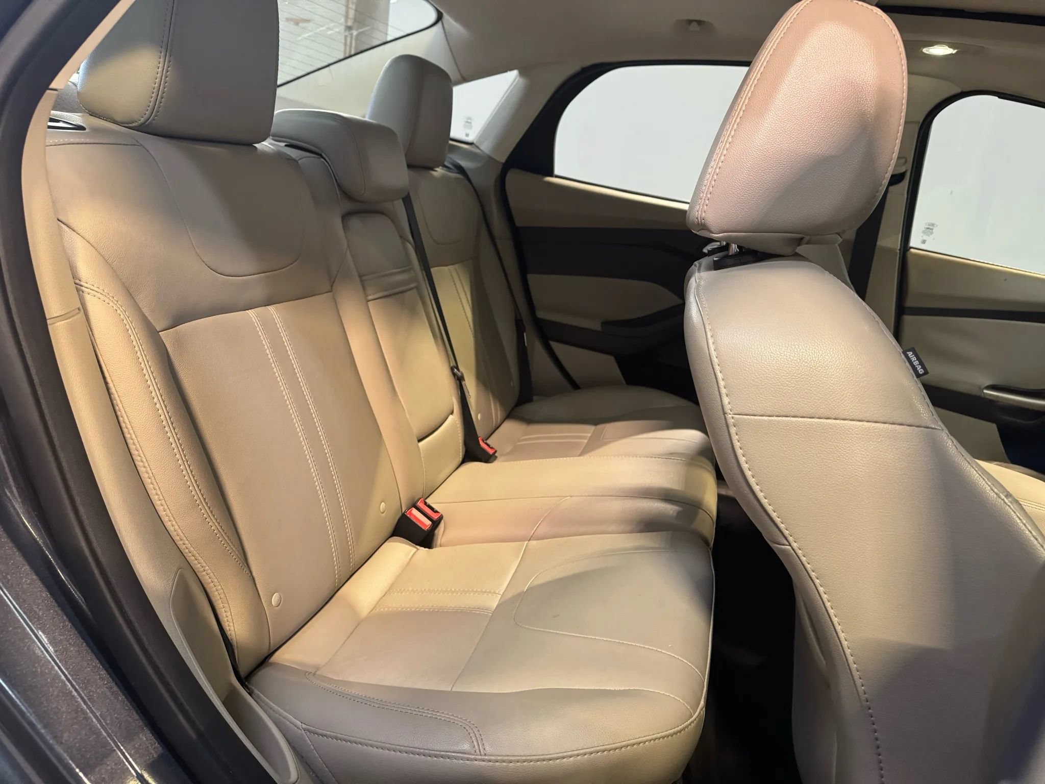 Used 2012 Ford Focus SEL FWD image 28