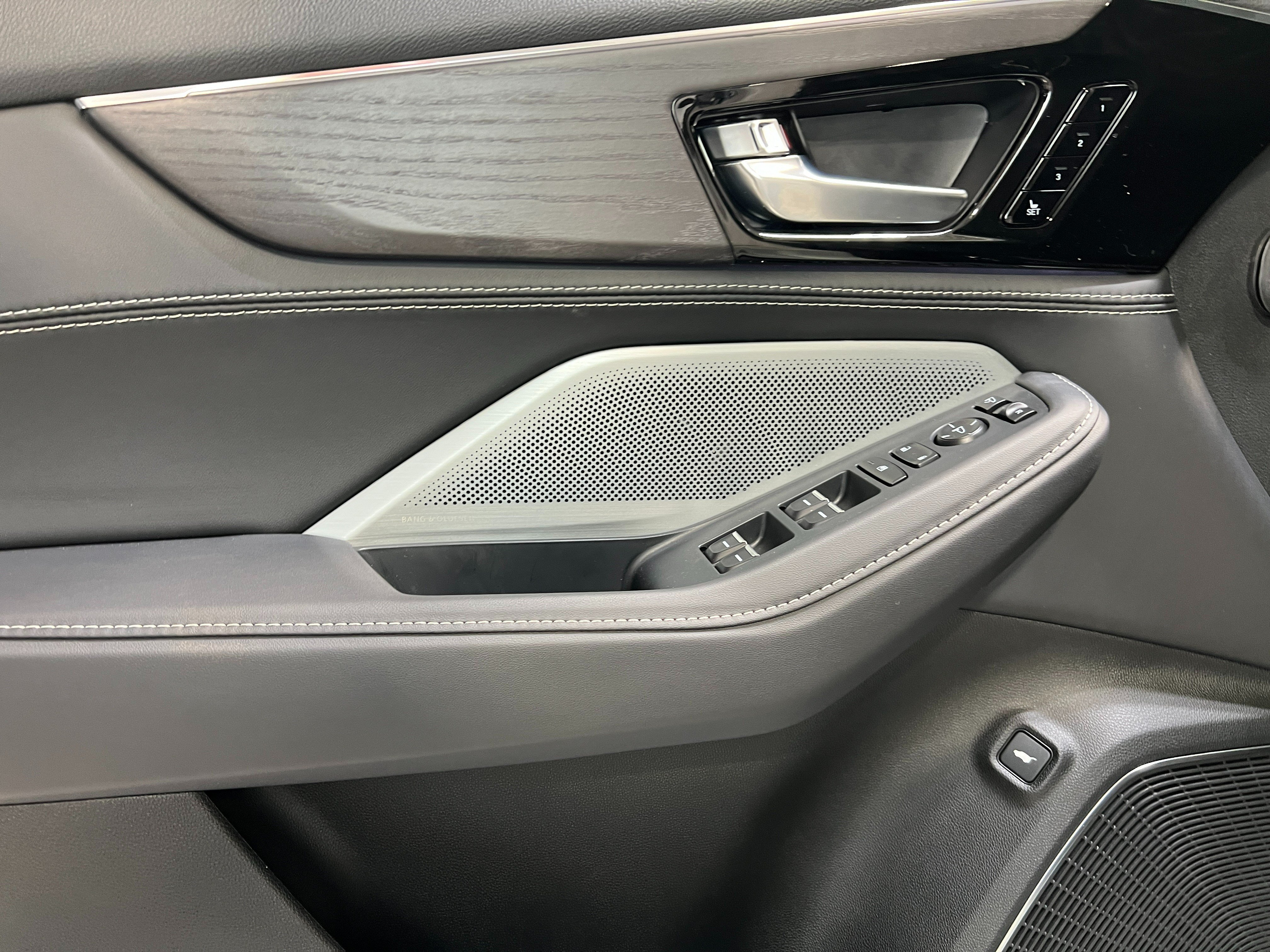 New 2026 Acura MDX w/ Advance Package AWD/4WD image 21