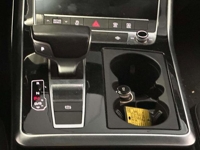 Used 2019 Audi Q8 Premium w/ Convenience Package AWD/4WD image 16