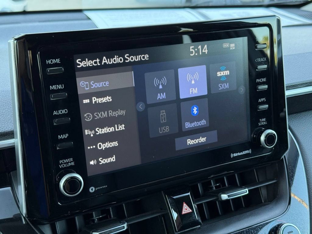 Used 2022 Toyota Corolla Cross XLE w/ Convenience Package FWD image 5
