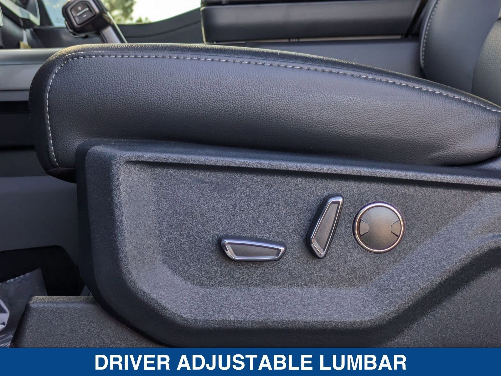 New 2025 Ford F150 Lariat w/ Equipment Group 502A High image 47