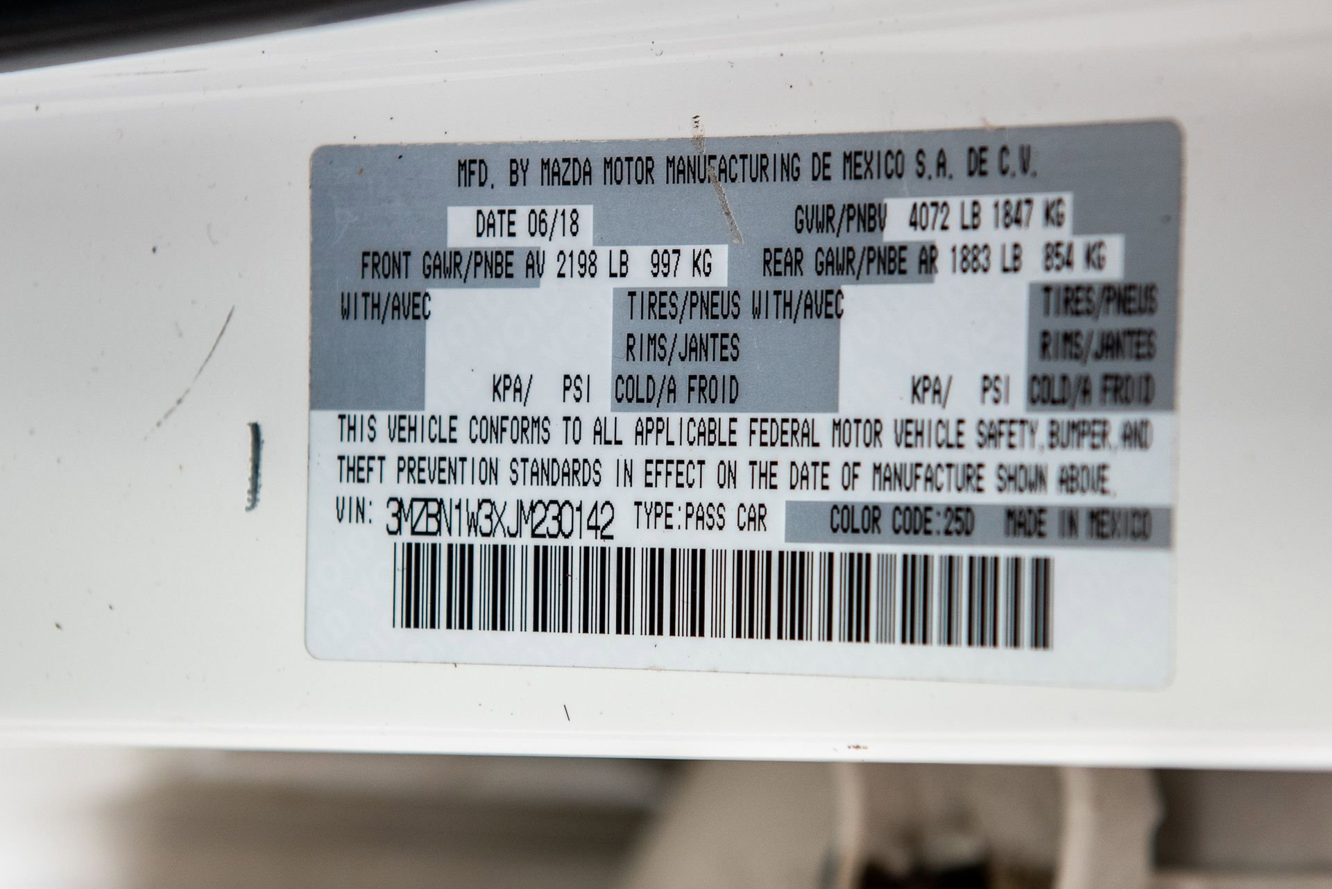 Used 2018 MAZDA MAZDA3 Grand Touring image 31