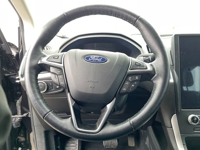 Used 2024 Ford Edge SEL w/ Convenience Package image 14