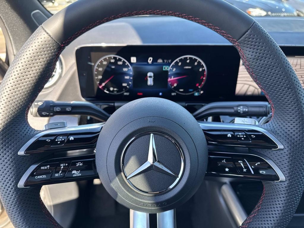 New 2026 Mercedes-Benz GLA 250 4MATIC image 26