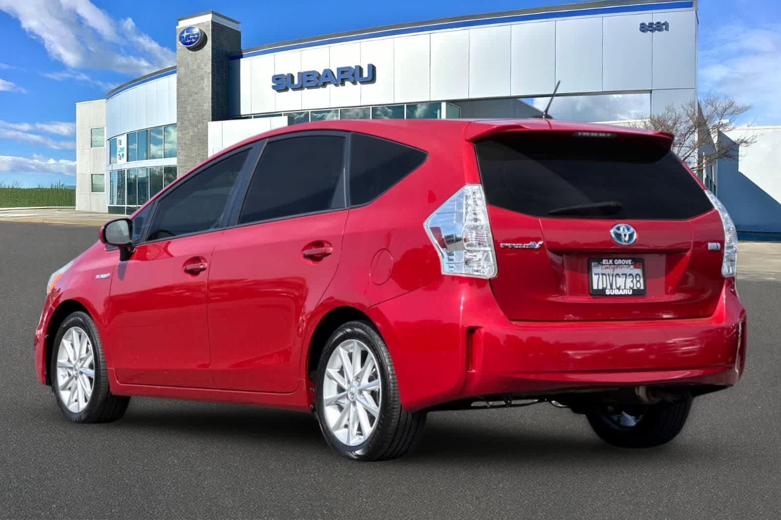 Used 2014 Toyota Prius V Five FWD image 9