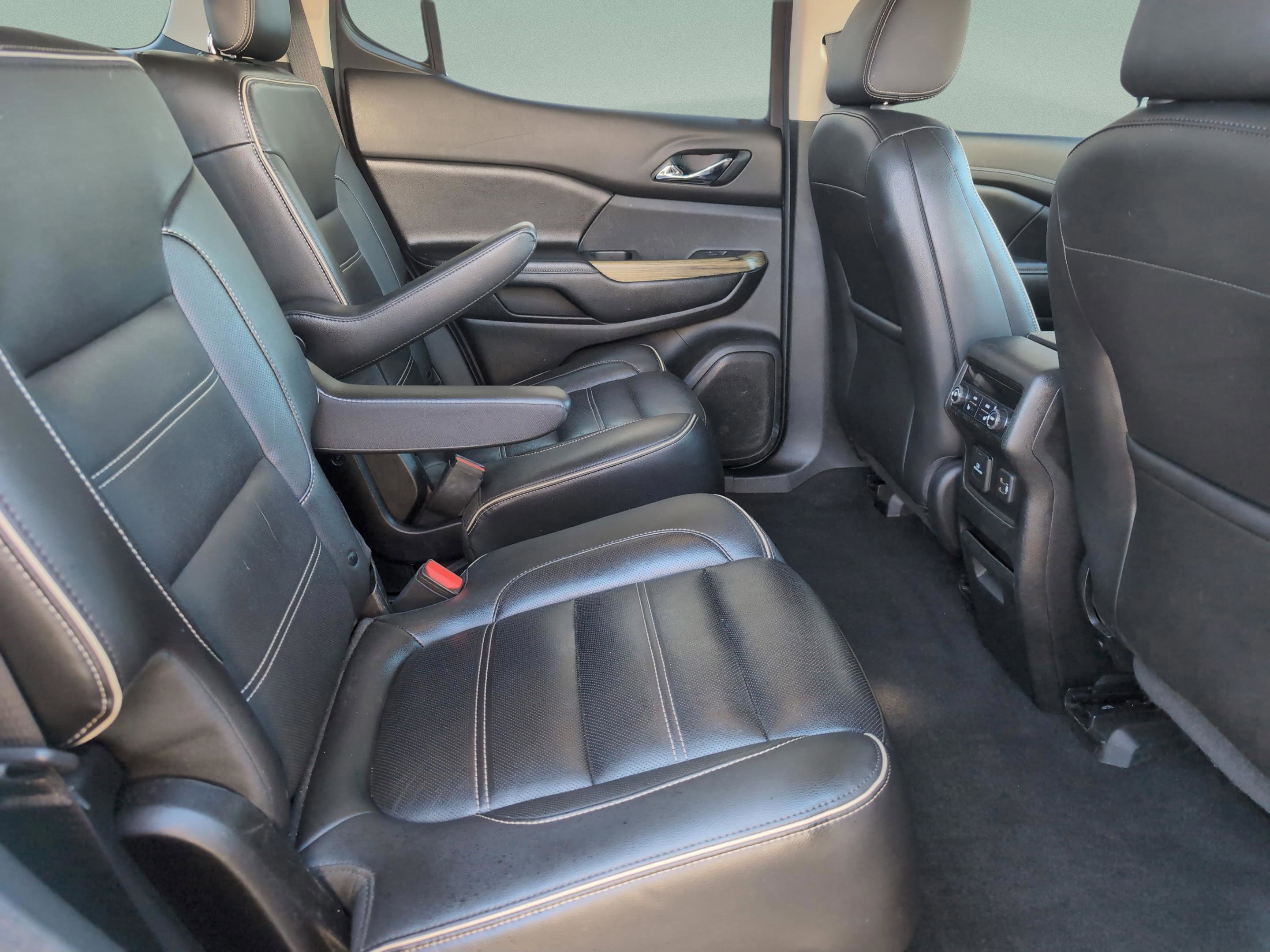 Used 2019 GMC Acadia Denali image 21