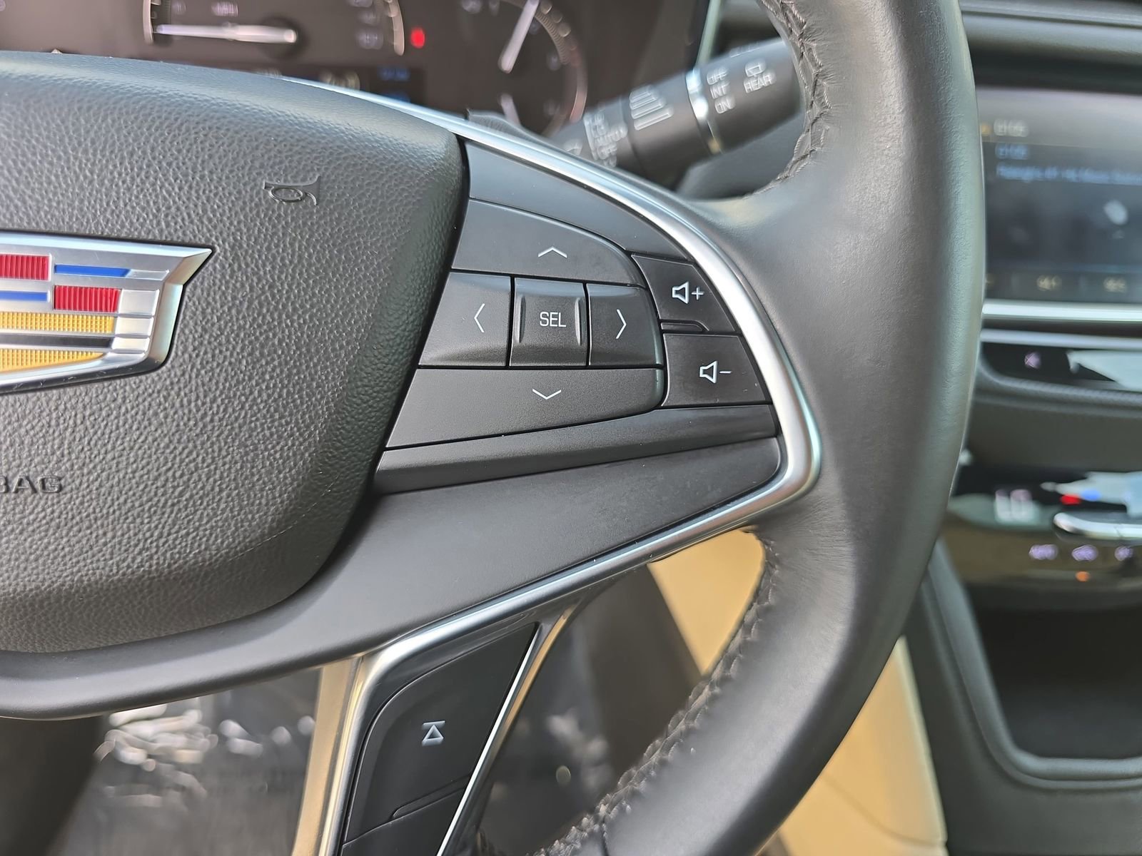 Used 2018 Cadillac XT5 FWD image 22