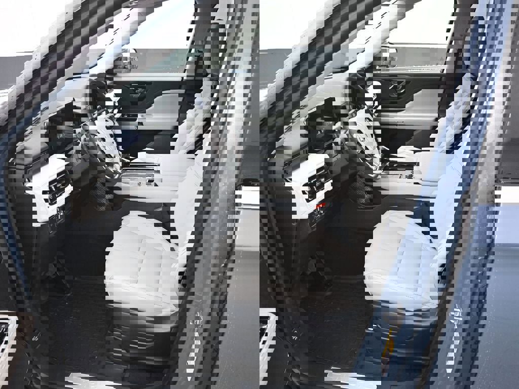 New 2026 Lincoln Aviator AWD image 9