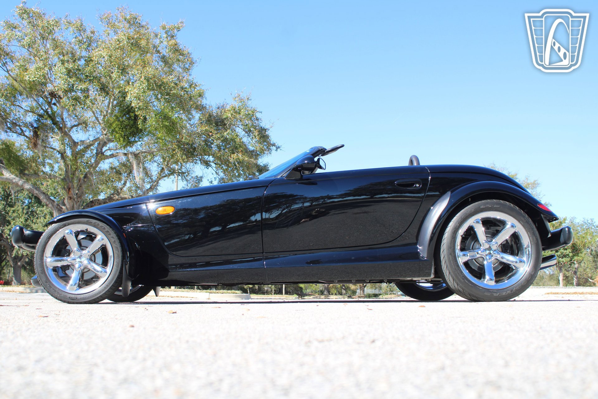 Used 2000 Plymouth Prowler RWD image 17