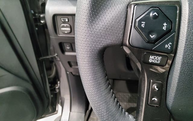 Used 2020 Toyota 4Runner TRD Off-Road Premium w/ Moonroof Package AWD/4WD image 23