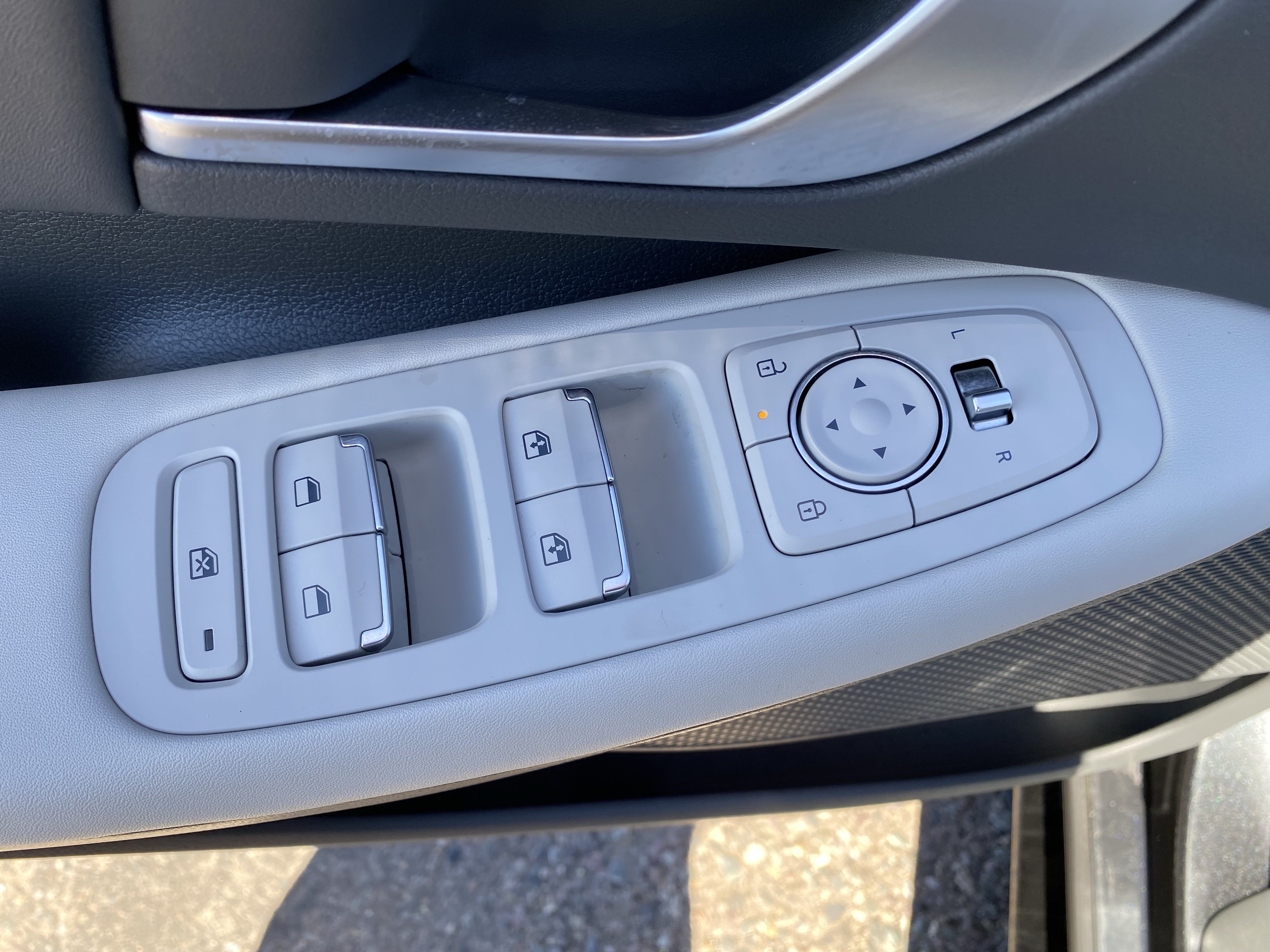 New 2026 Hyundai Sonata SEL FWD image 18
