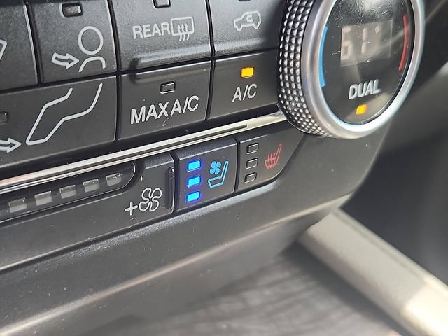 Used 2018 Ford Expedition Limited AWD/4WD image 21