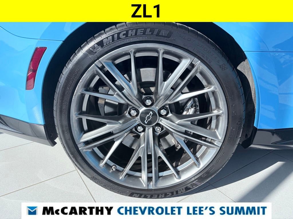 Used 2023 Chevrolet Camaro ZL1 RWD image 18