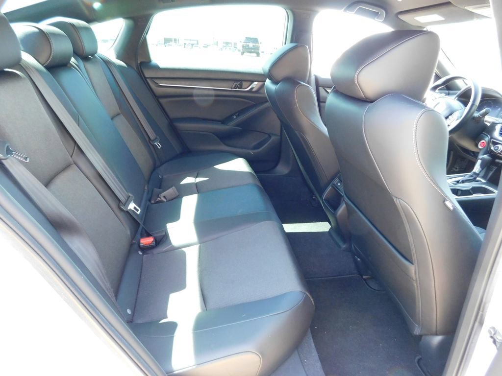 Used 2022 Honda Accord Sport image 5