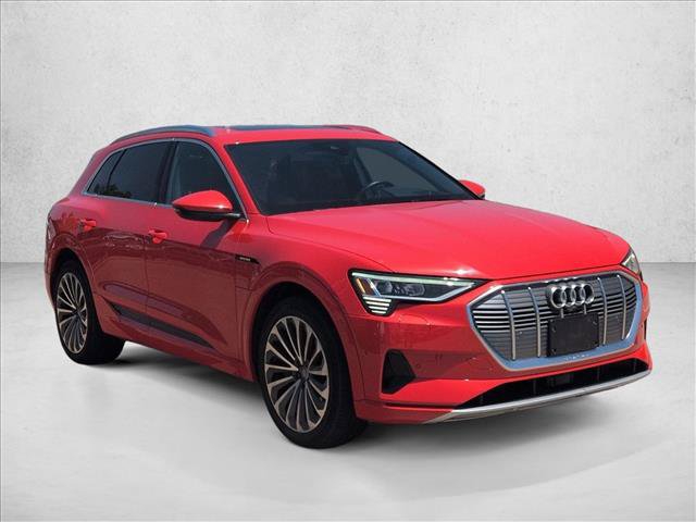 Used 2019 Audi e-tron Prestige w/ Prestige Package AWD/4WD image 3