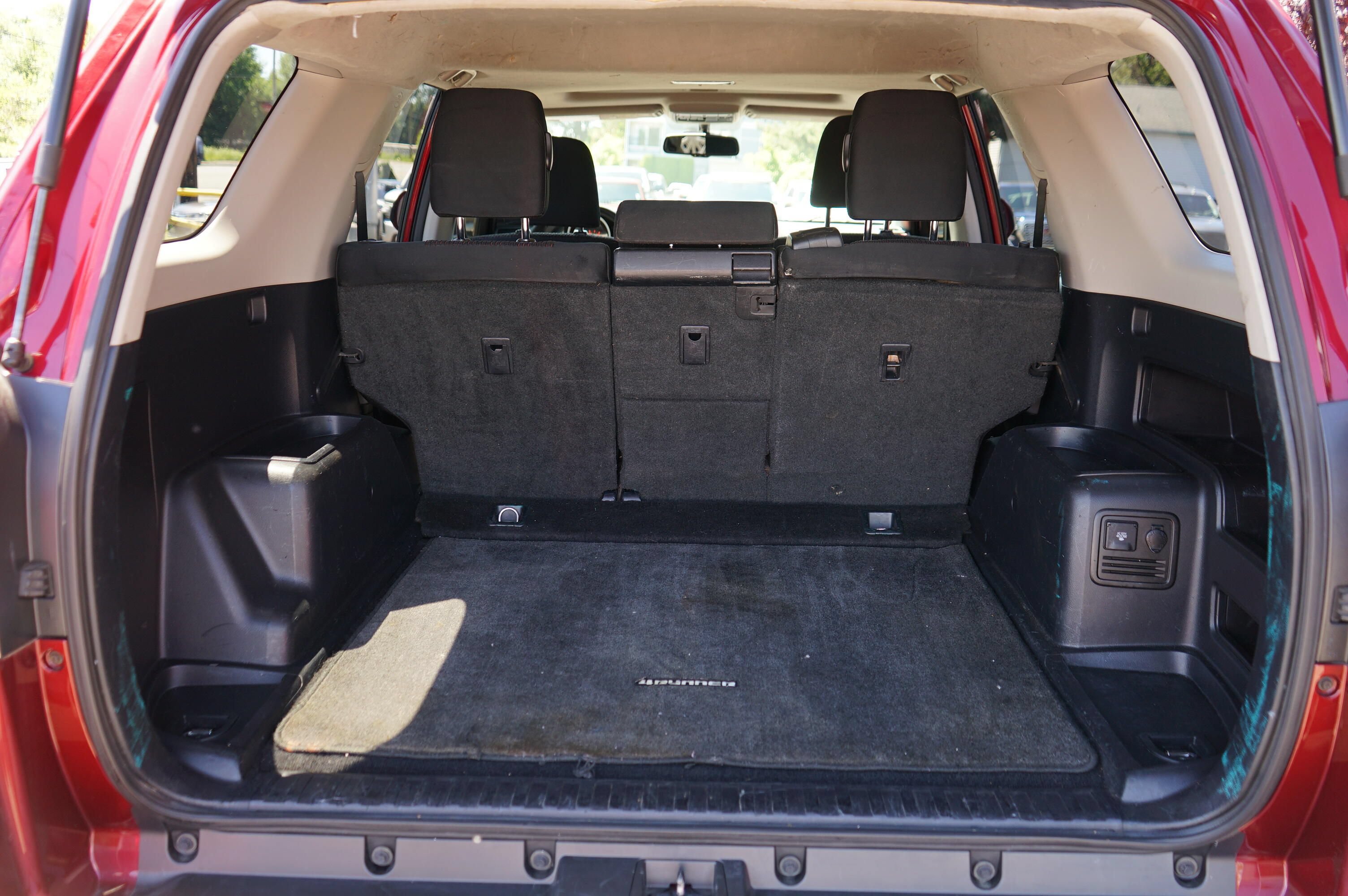 Used 2012 Toyota 4Runner SR5 w/ Convenience Pkg AWD/4WD image 10