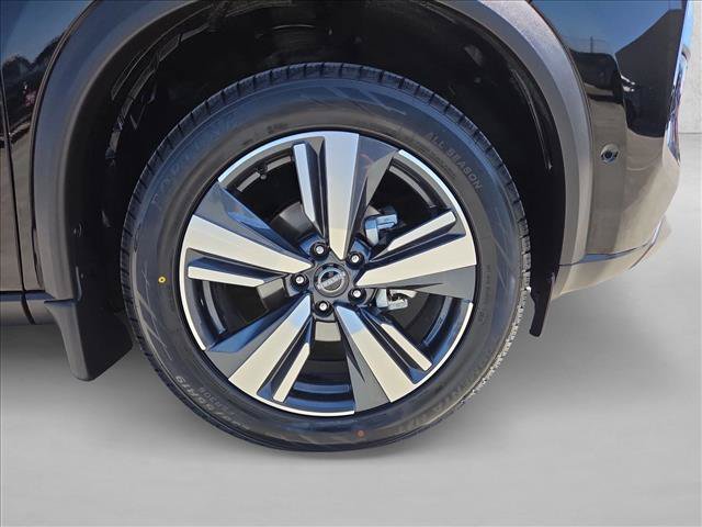 Used 2023 Nissan Rogue SL w/ SL Premium Package FWD image 22