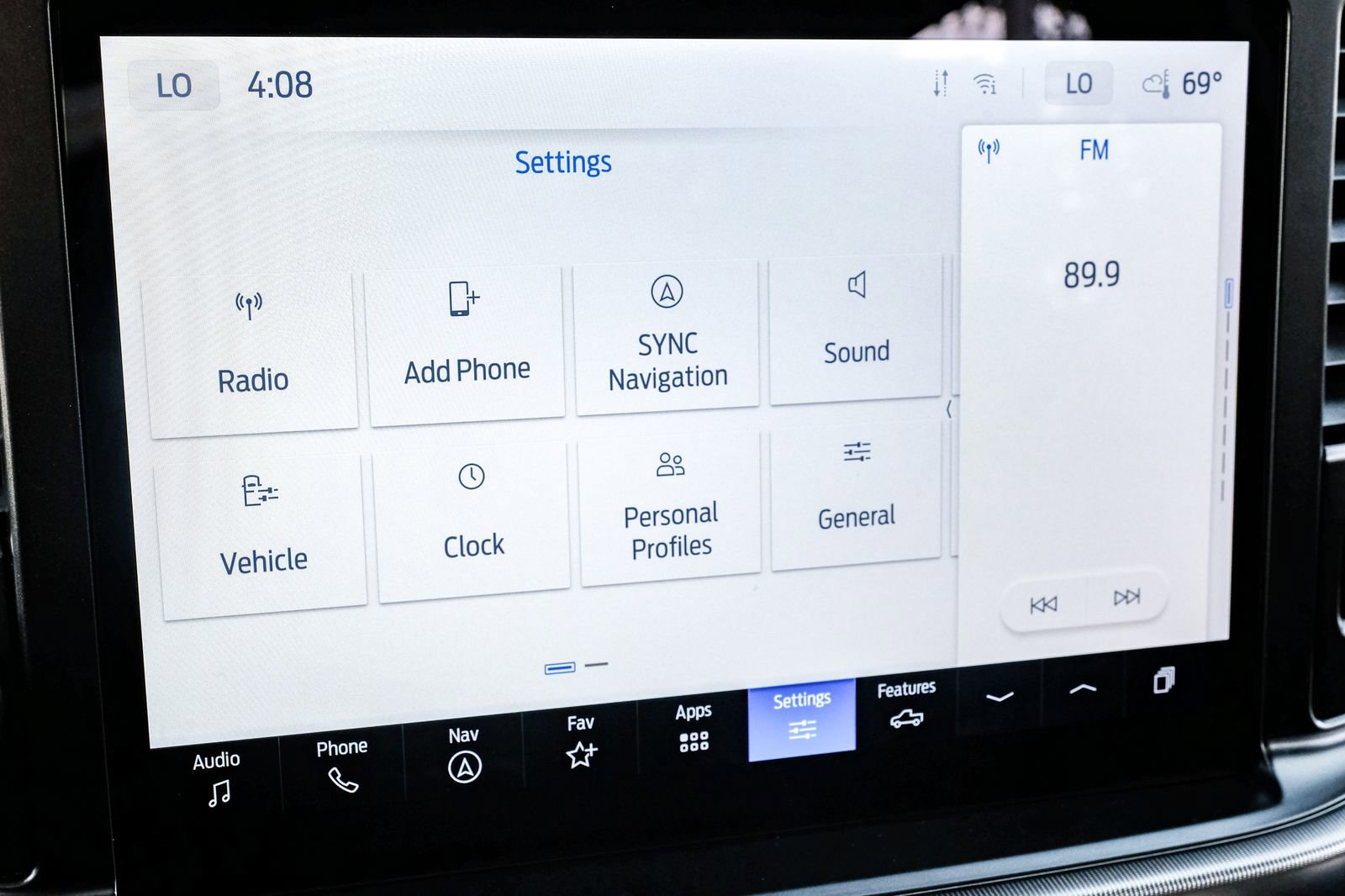 Used 2025 Ford F150 Lariat w/ Equipment Group 502A High image 32