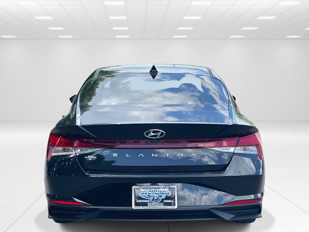 Certified 2023 Hyundai Elantra SEL w/ Convenience Package FWD image 5