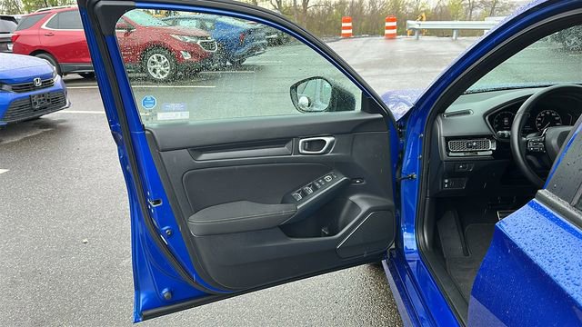 Used 2023 Honda Civic Sport image 8