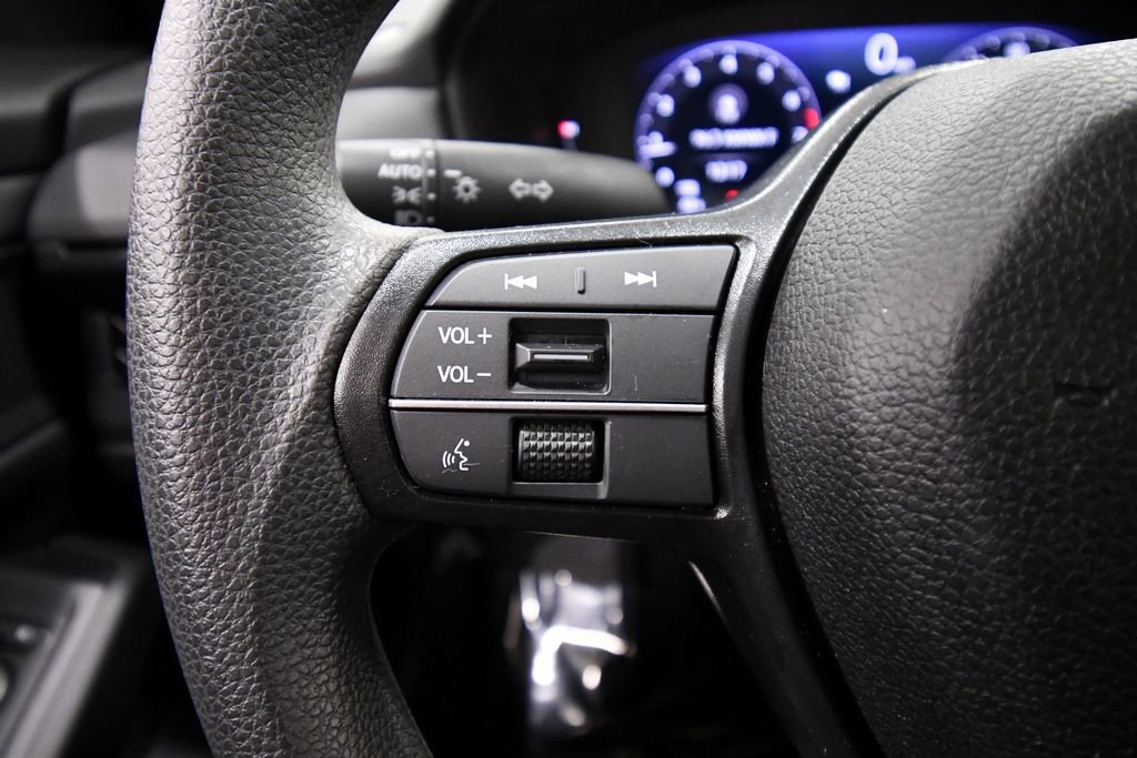 Used 2024 Honda Accord EX image 19