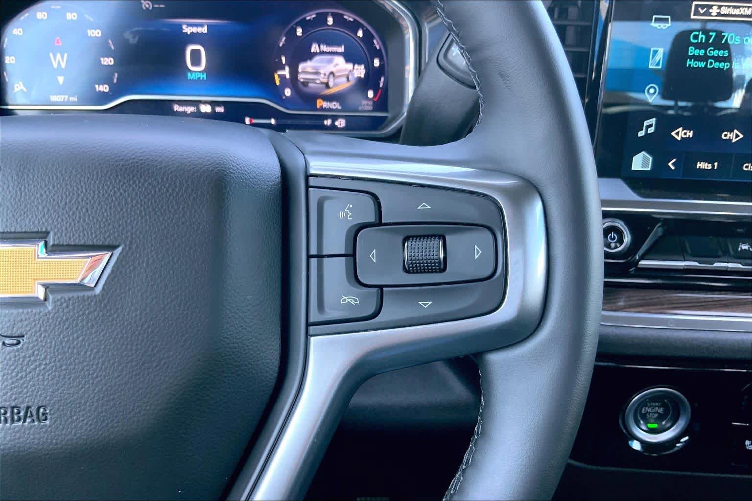 Used 2024 Chevrolet Silverado 1500 LT AWD/4WD image 25